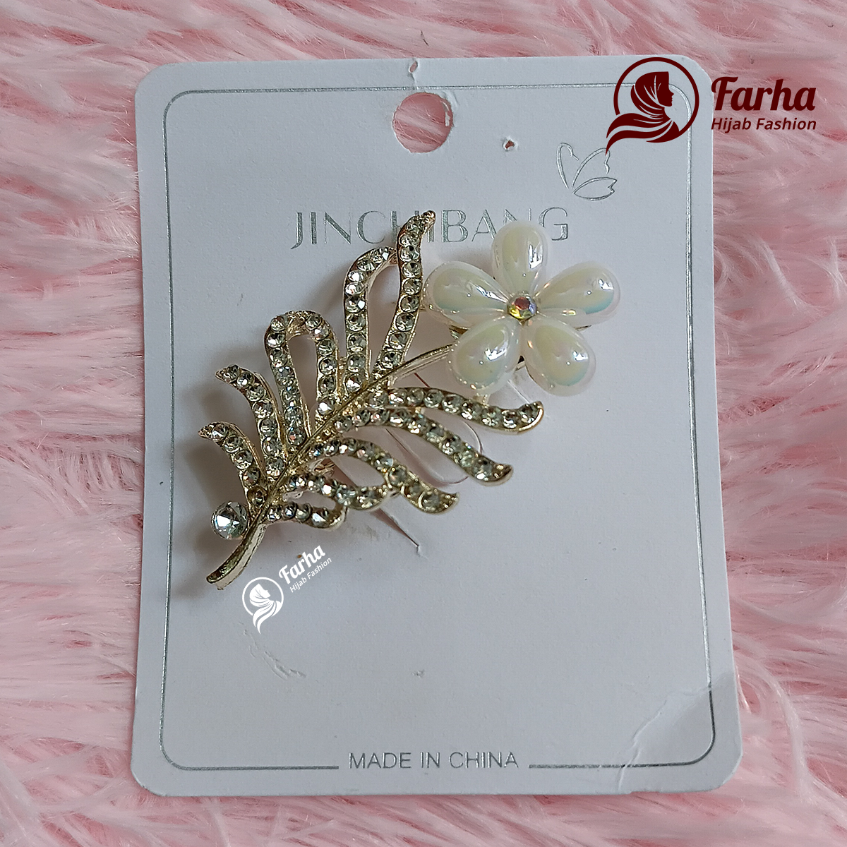 Leaf Crystal Brooch images 01.1 for Farha Hijab Fashion